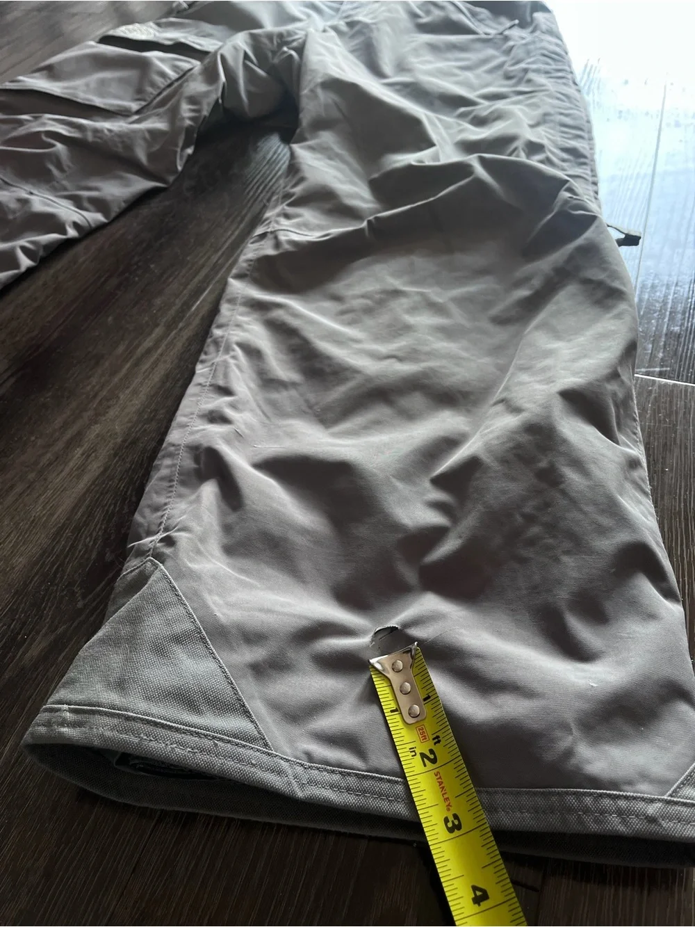 The north face gray Men’s Ski Snow pants size medium